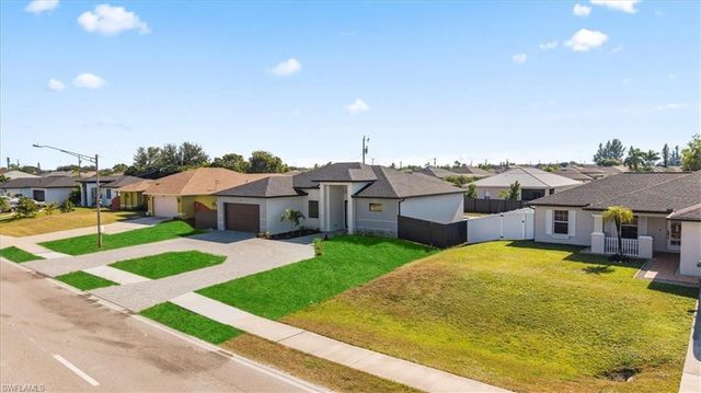 624 Tropicana PKWY W, Cape Coral, FL 33993