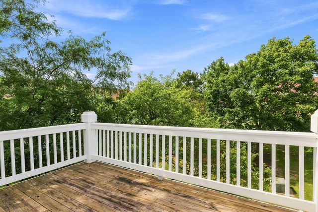 31802 Mccormick Lane 31802, Warrenville, IL 60555