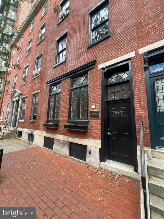 313 S 16TH ST, Philadelphia, PA 19102