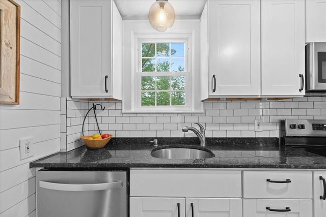 21 Gayland Road, Needham, MA 02492