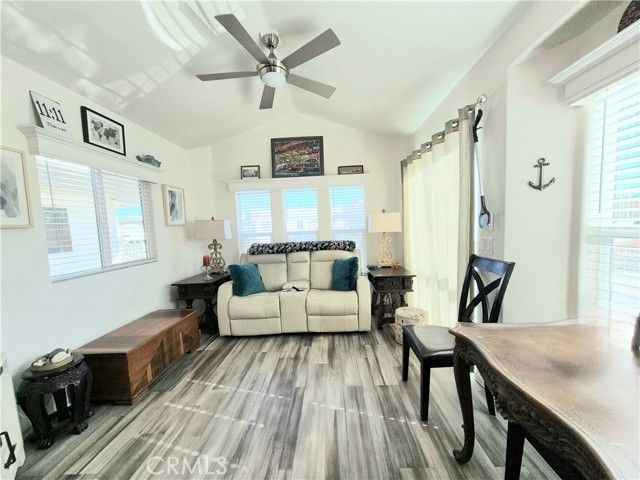 1295 S Cawston 428, Hemet, CA 92545