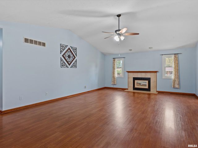 3409 Crystal Lake Drive, Springfield, IL 62711