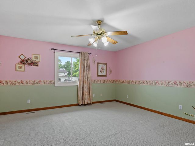 3409 Crystal Lake Drive, Springfield, IL 62711