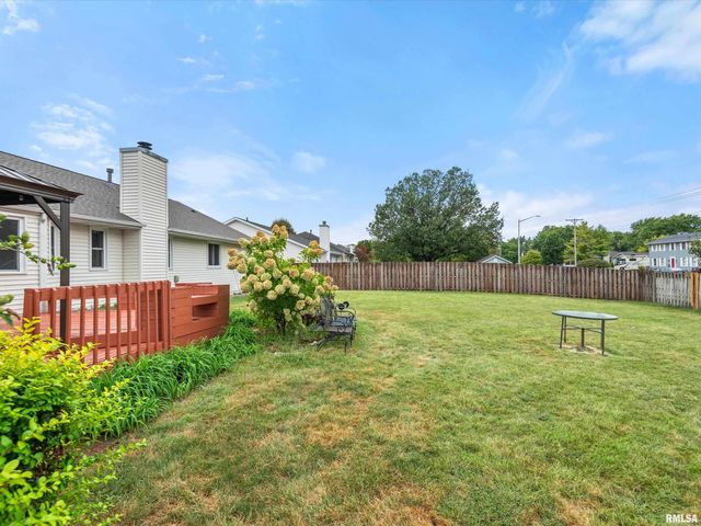 3409 Crystal Lake Drive, Springfield, IL 62711