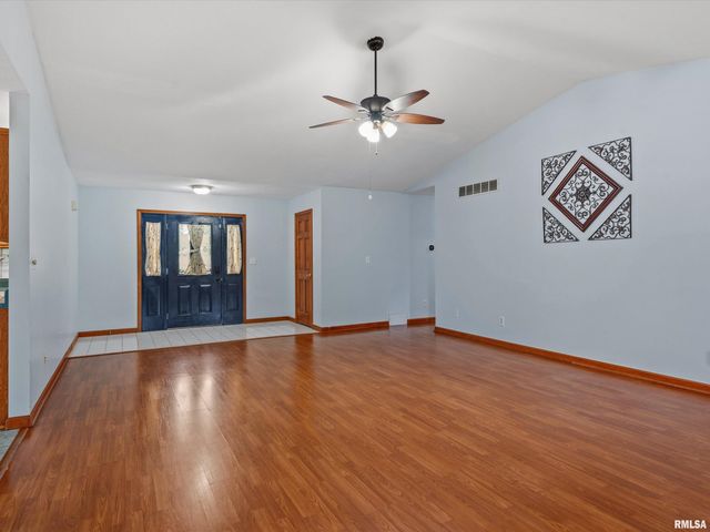 3409 Crystal Lake Drive, Springfield, IL 62711