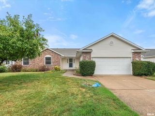 3409 Crystal Lake Drive, Springfield, IL 62711