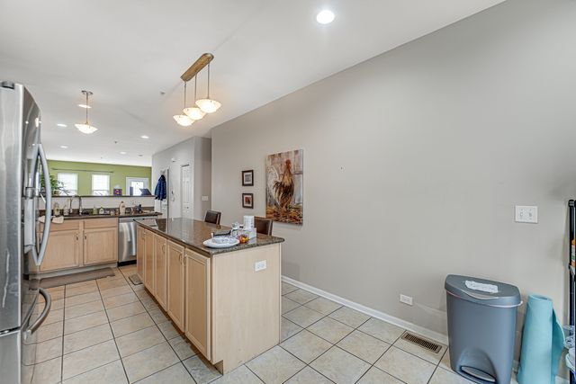 8217 Lincoln Avenue, Skokie, IL 60077