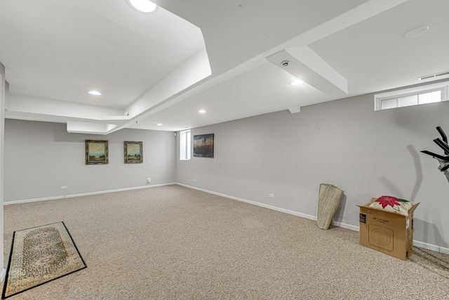 8217 Lincoln Avenue, Skokie, IL 60077