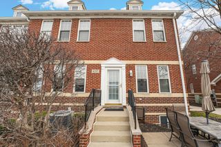 8217 Lincoln Avenue, Skokie, IL 60077