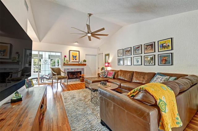 8352 MEADOWBROOK DRIVE 10, Seminole, FL 33777