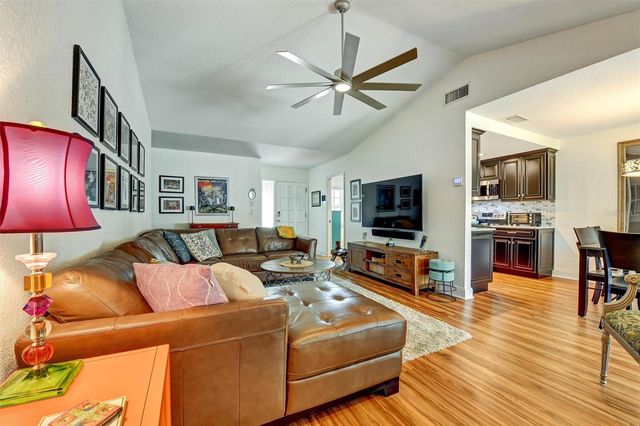 8352 MEADOWBROOK DRIVE 10, Seminole, FL 33777