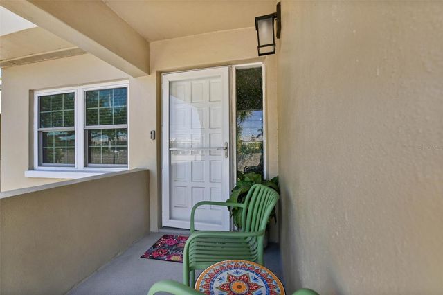 8352 MEADOWBROOK DRIVE 10, Seminole, FL 33777