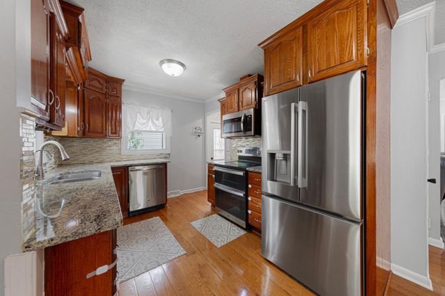3229 Texas Avenue S, Saint Louis Park, MN 55426
