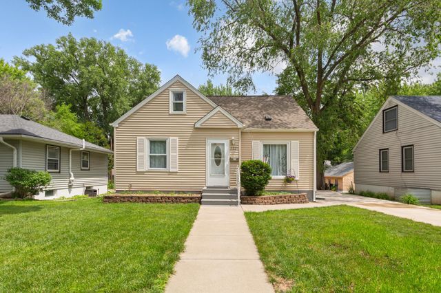 3229 Texas Avenue S, Saint Louis Park, MN 55426