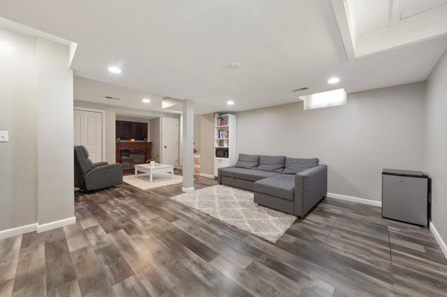 3229 Texas Avenue S, Saint Louis Park, MN 55426