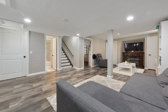 3229 Texas Avenue S, Saint Louis Park, MN 55426