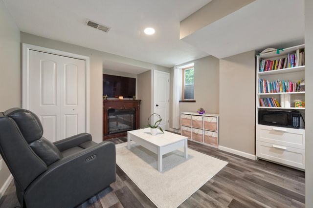 3229 Texas Avenue S, Saint Louis Park, MN 55426