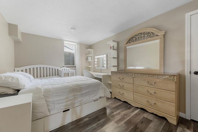 3229 Texas Avenue S, Saint Louis Park, MN 55426