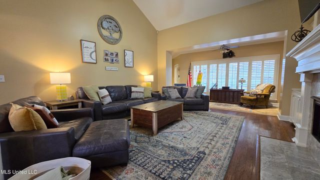 312 Grandview Court, Pearl, MS 39208