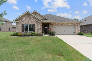 2503 West Winfield Circle, Huntsville, AL 35803