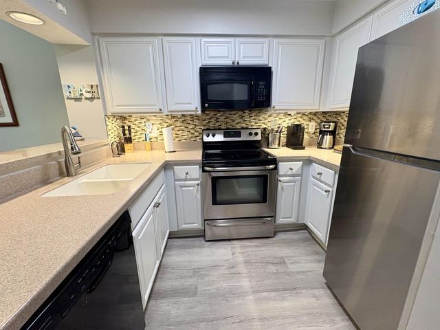 410 Melrose Pl Apt 210, Myrtle Beach, SC 29572