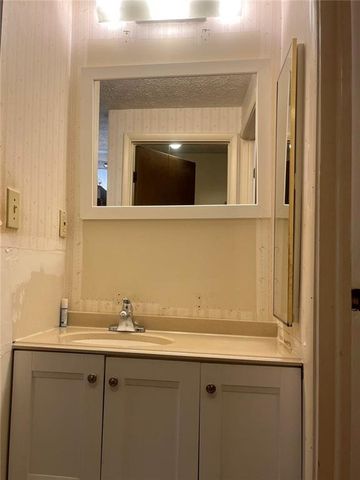 4759 White Oak Trail, Stone Mountain, GA 30088