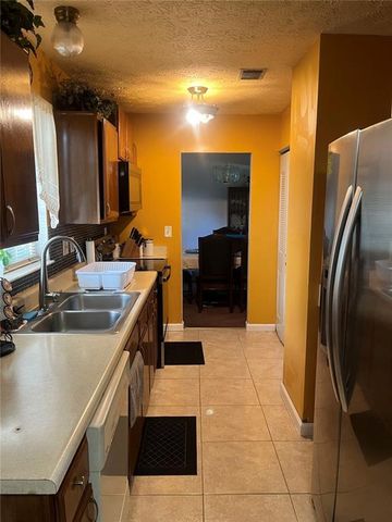 4759 White Oak Trail, Stone Mountain, GA 30088
