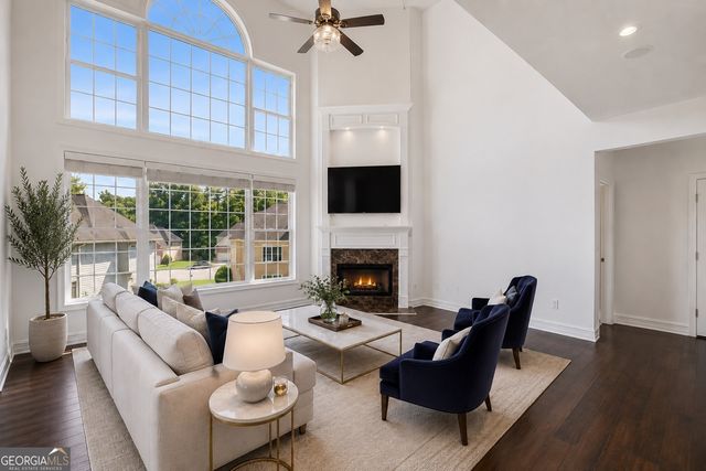 485 Kenion Forest Way, Lilburn, GA 30047