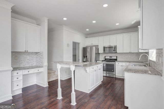 485 Kenion Forest Way, Lilburn, GA 30047