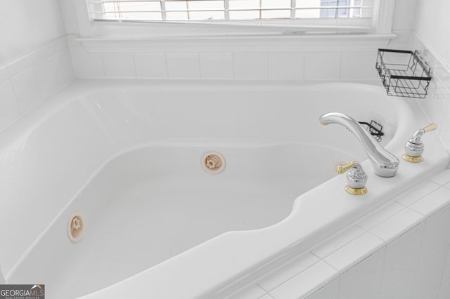 485 Kenion Forest Way, Lilburn, GA 30047