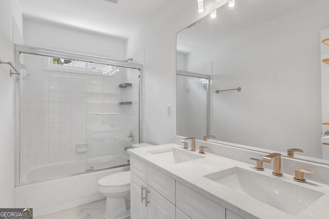 485 Kenion Forest Way, Lilburn, GA 30047