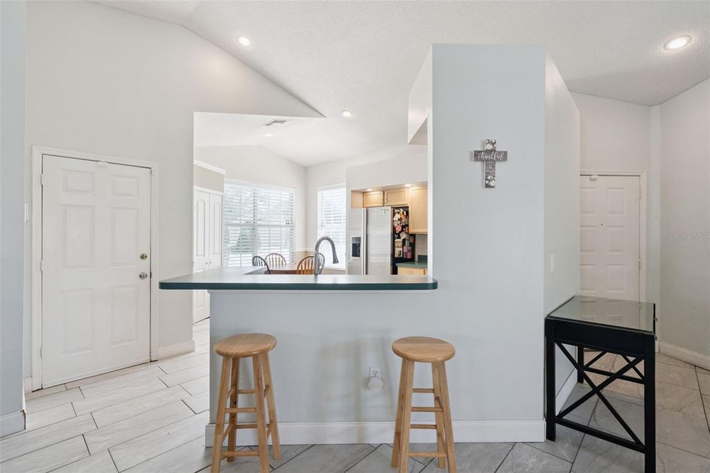 Image 8 of property listing at 1728 BROOK HOLLOW DRIVE, Orlando, FL 32824