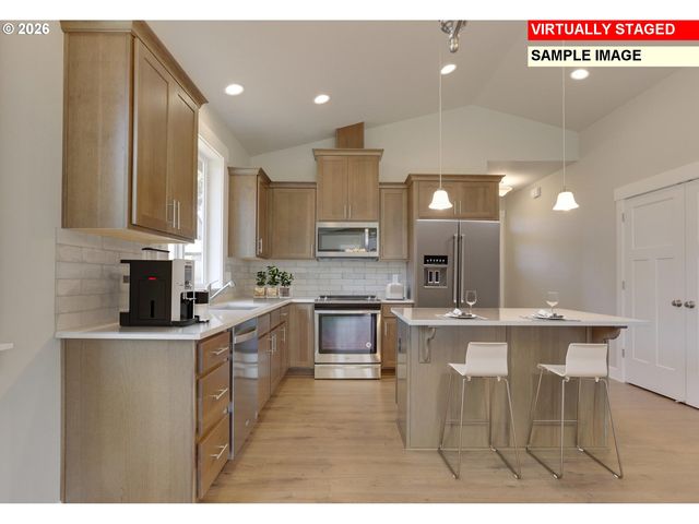 657 Ne Saling 95, Estacada, OR 97023