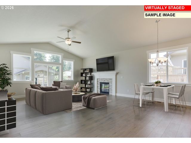 657 Ne Saling 95, Estacada, OR 97023