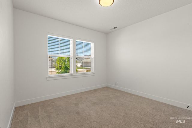 1906 N Ryde Ave, Kuna, ID 83634