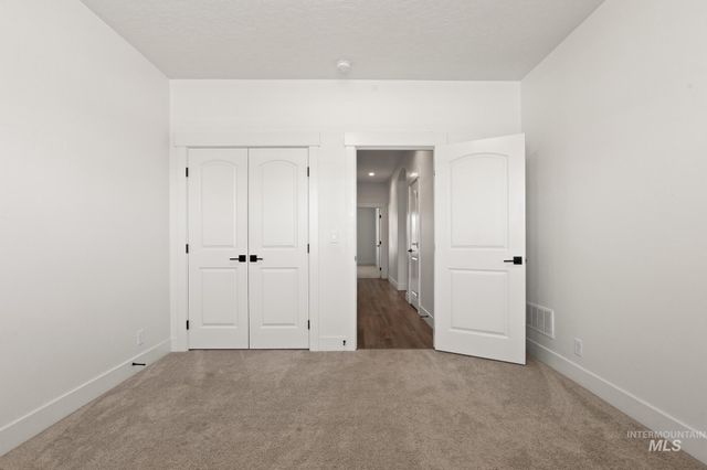 1906 N Ryde Ave, Kuna, ID 83634