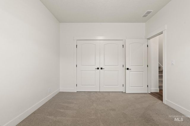 1906 N Ryde Ave, Kuna, ID 83634