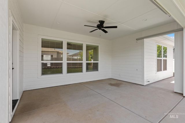 1906 N Ryde Ave, Kuna, ID 83634