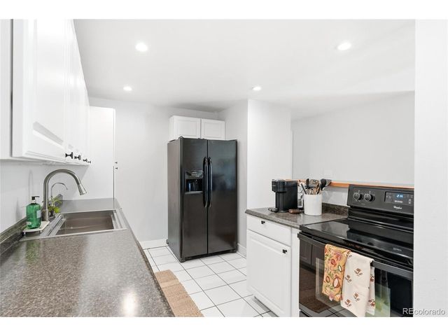 3791 S Huron St, Englewood, CO 80110