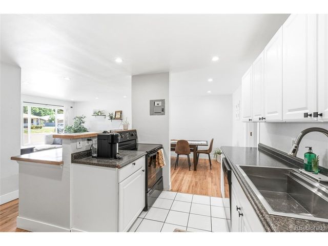 3791 S Huron St, Englewood, CO 80110