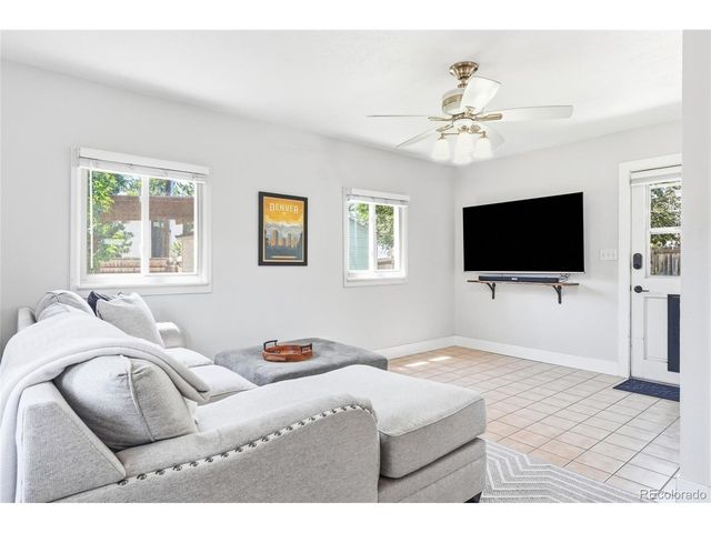 3791 S Huron St, Englewood, CO 80110