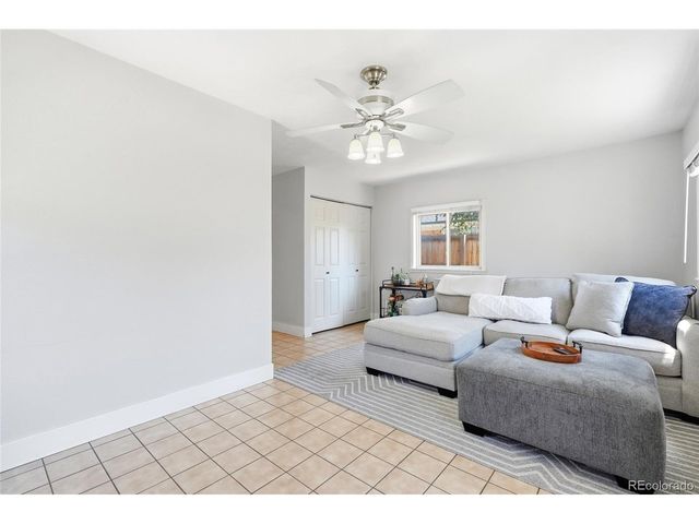 3791 S Huron St, Englewood, CO 80110