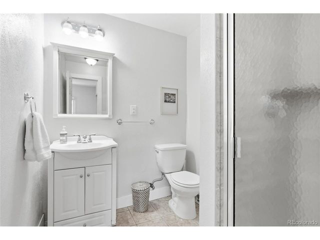 3791 S Huron St, Englewood, CO 80110