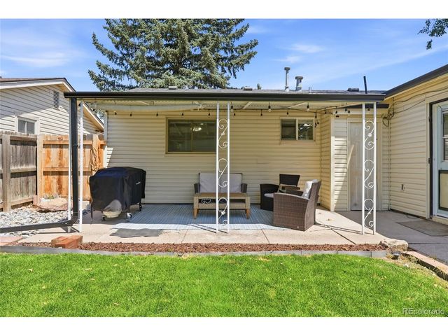 3791 S Huron St, Englewood, CO 80110