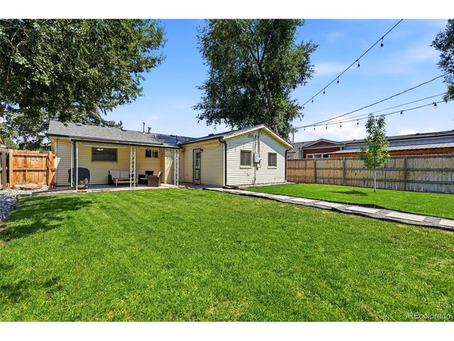 3791 S Huron St, Englewood, CO 80110