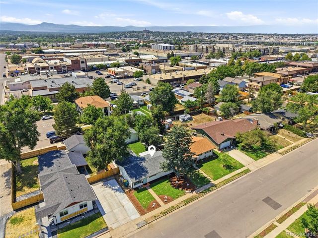 3791 S Huron St, Englewood, CO 80110