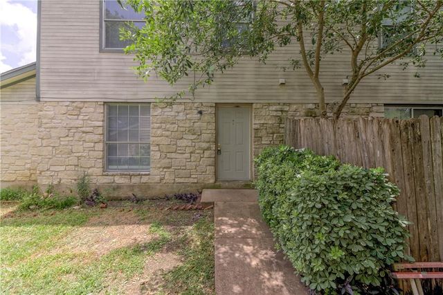 2211 Creekside LN D, Georgetown, TX 78626