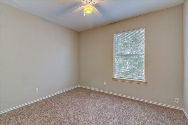 2211 Creekside LN D, Georgetown, TX 78626