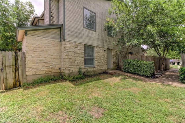 2211 Creekside LN D, Georgetown, TX 78626