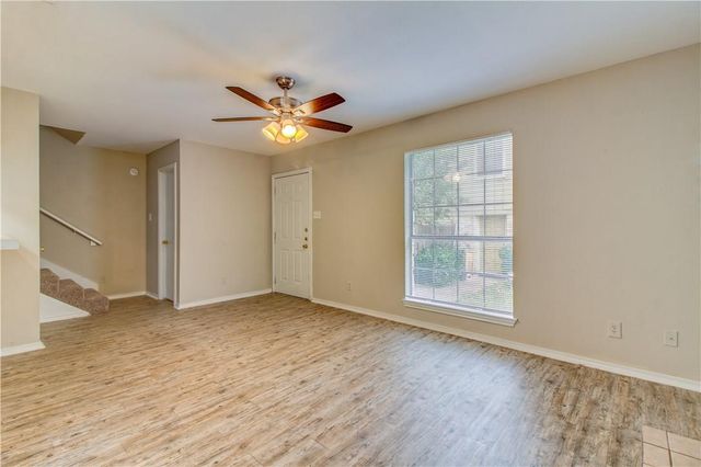 2211 Creekside LN D, Georgetown, TX 78626
